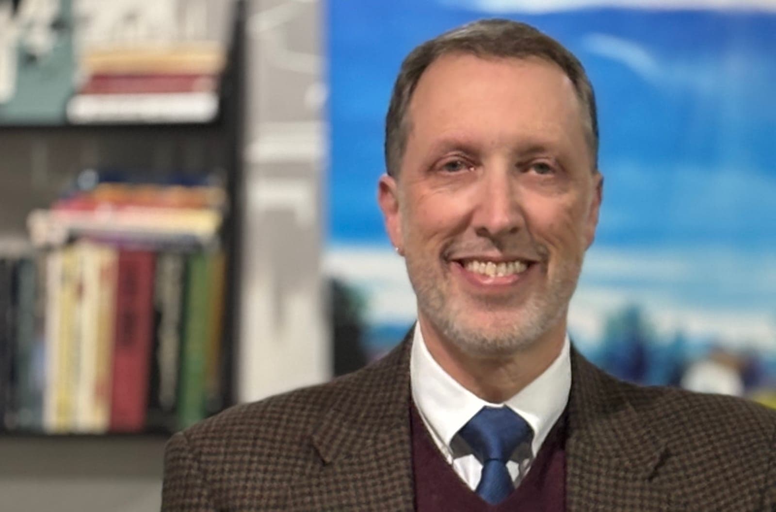 Peter Bromberg will retire as director of the Somerset County Library System of New Jersey on December 1.